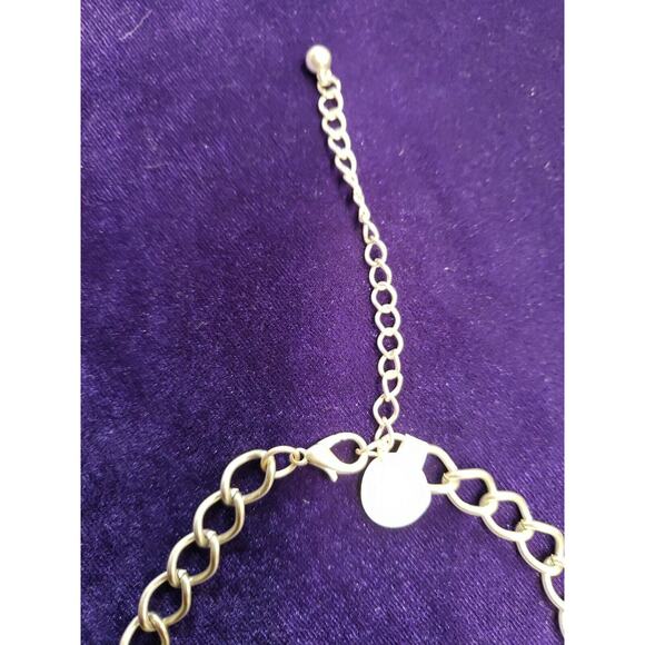 Two Tone Mixed Metals Flower Necklace Set Matte Gold and Silver Tone, w/Earrings - Picture 8 of 12